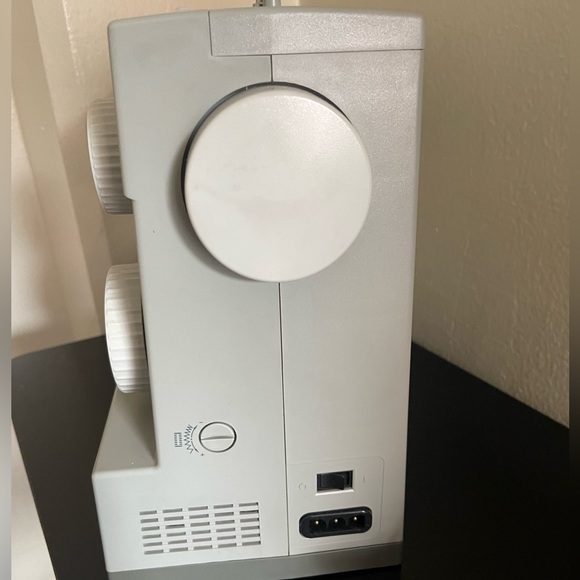 Singer sowing machine. - Picture 4 of 8